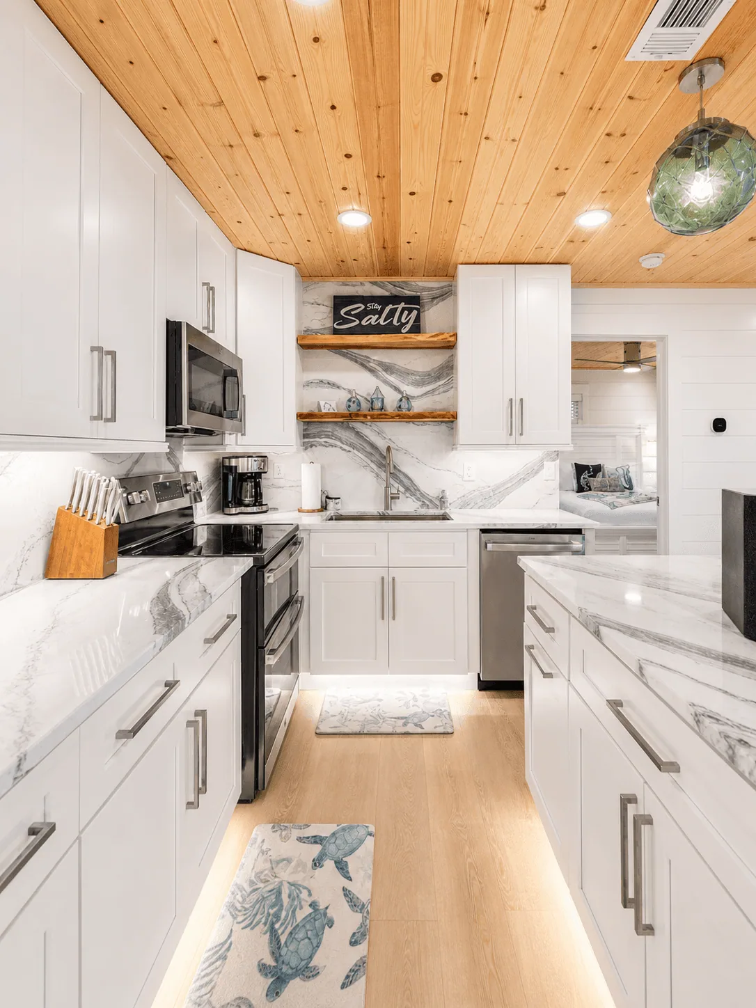 Perfect Beach Getaway — kitchen